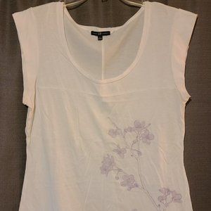 GAP Women's L White T-shirt with purple flowers